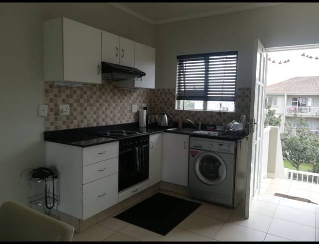 2 BEDROOM APARTMENT FOR SALE IN MANOR ESTATES